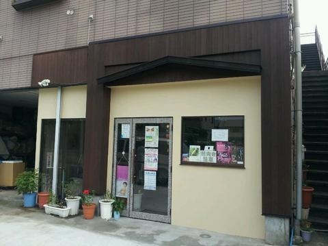 宇都宮市エテルノ リンド様美容室 店舗 外壁塗装 外壁塗装リフォームの進捗情報 住宅塗替え館 Com